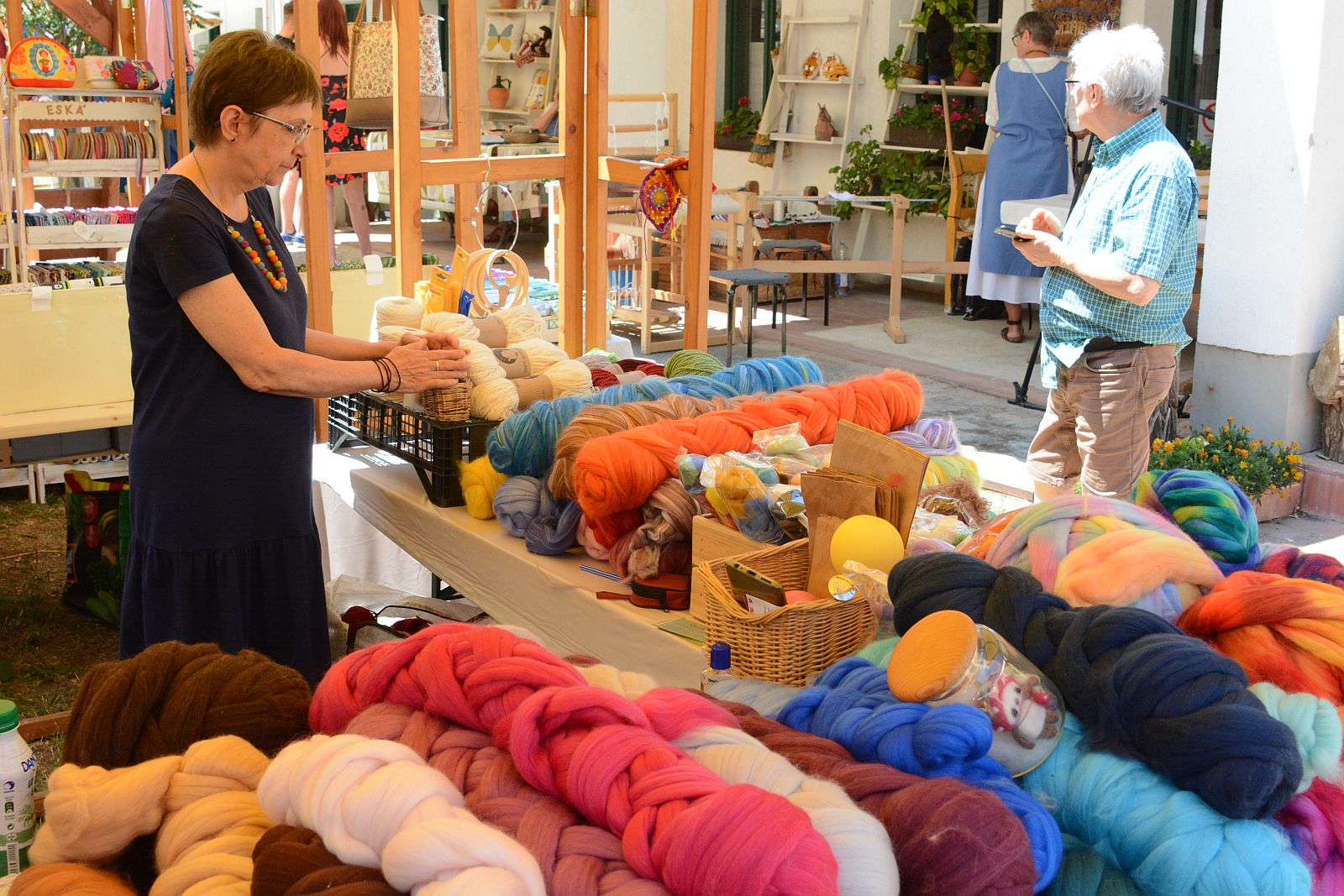 Textiludvar-Textilkert a Kézművesek Házában